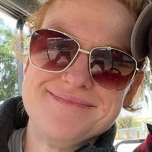 Meet your Posher, Tara